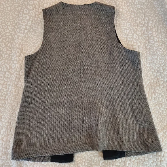 Chico's Grey Beaded Embellished Lined Wool Blend Vest Size 2 Large - Picture 6 of 6